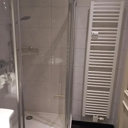 Brautroeckchen Bullay